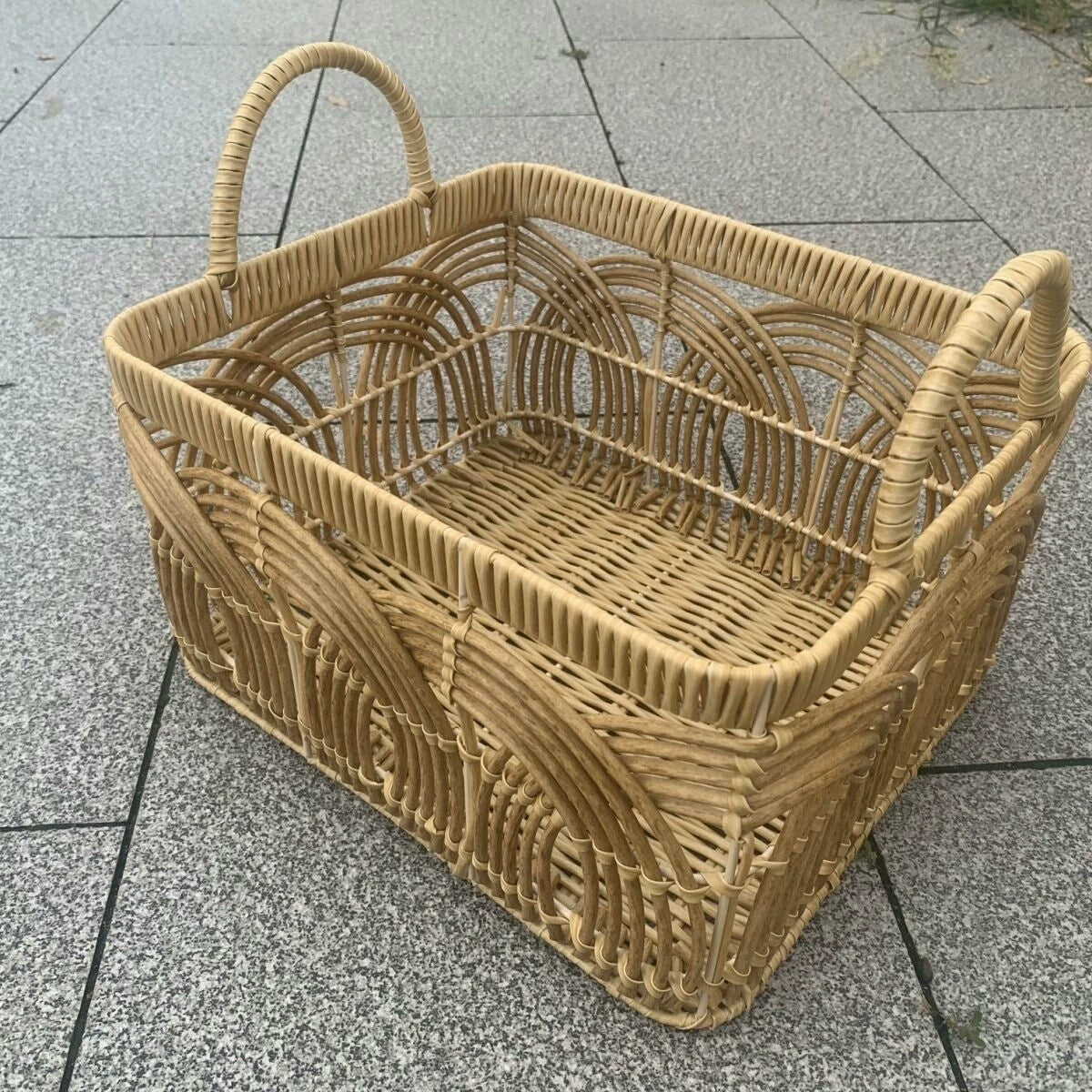 Panier de rangement 50 x 35 x 35 cm en rotin naturel beige tressé avec poignées