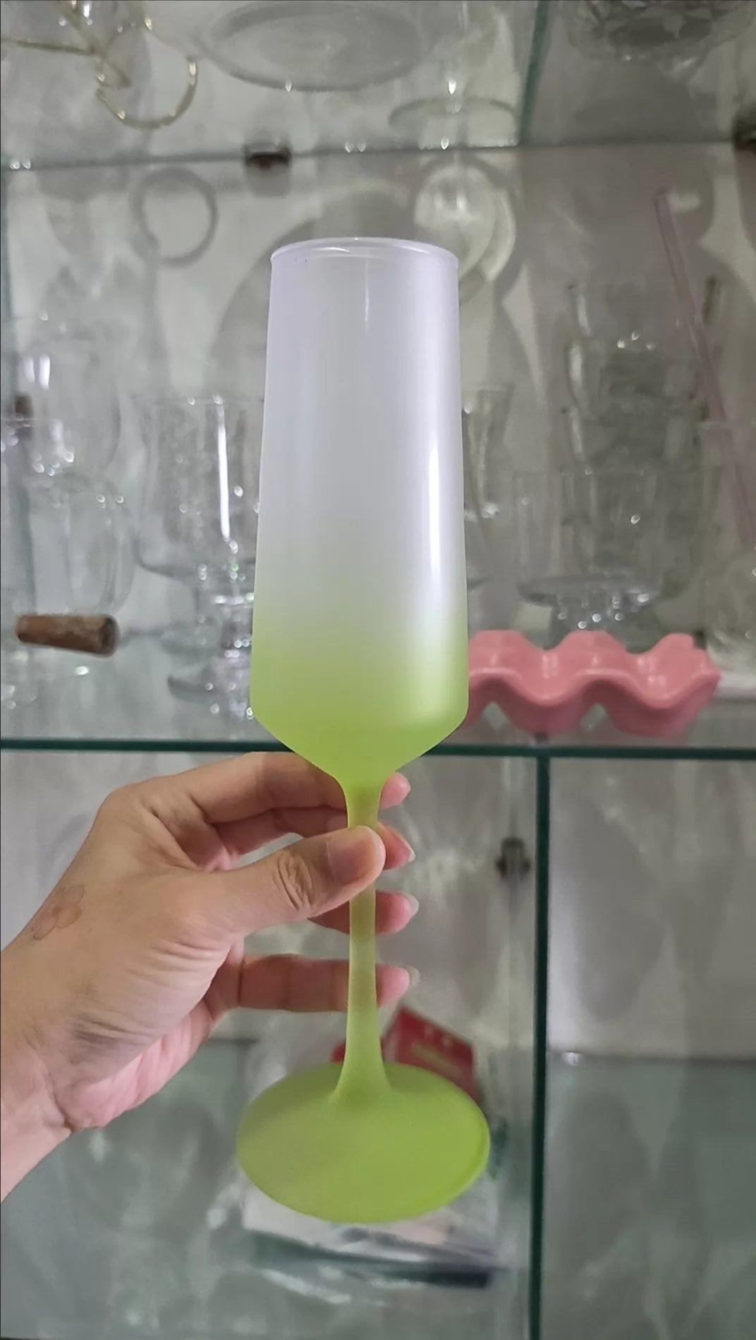 Flûte à champagne 200 ml en verre dépoli blanc vert style élancé